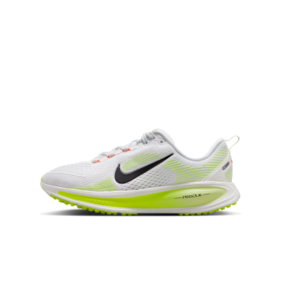 Nike Vomero 18 Older Kids' Road Running Shoes. Nike SG